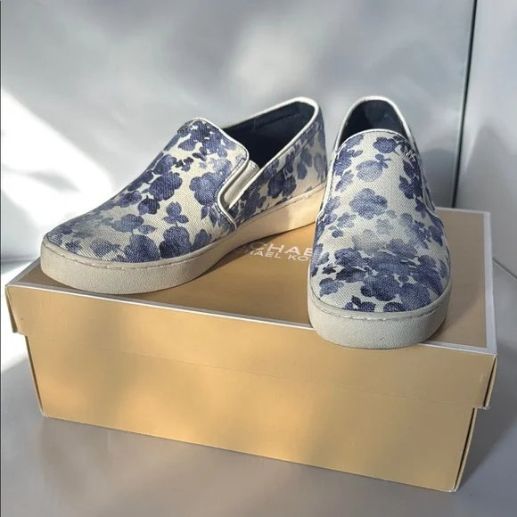 Michael Kors Keaton slip on shoe - Picture 1 of 4